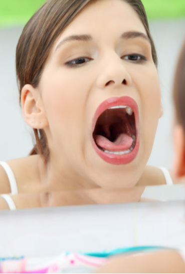 Linha alba: ela é algum risco para minha saúde bucal?