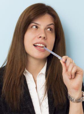 5 hábitos que podem ser prejudiciais para quem tem sensibilidade nos dentes