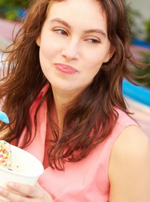 Como aproveitar alimentos gelados sem sensibilidade nos dentes