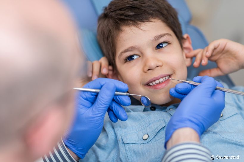 Com o nascimento da primeira dentição, pode ocorrer a necessidade da criança usar aparelho ortodôntico? Mesmo parecendo estranho, a especialista Tatiana Rysovas esclarece o assunto