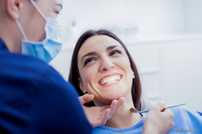Ninguém gosta de passar horas na cadeira do dentista. Se você precisa realizar um tratamento de canal, quanto tempo será que leva para concluir o procedimento?