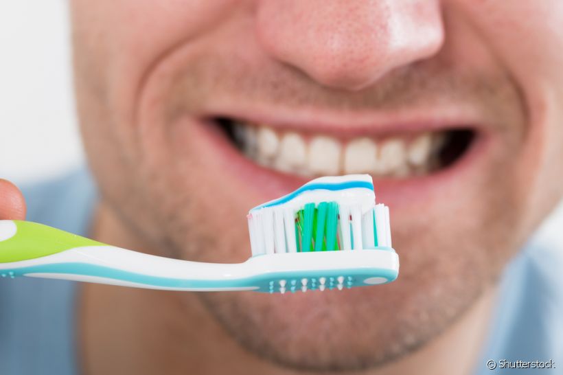 Sem higiene, muitas complicações podem tomar conta do seu sorriso. Será que a erosão dentária é uma delas?