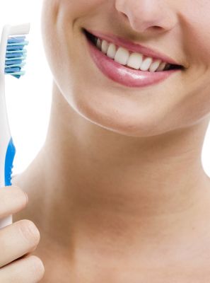 3 erros da higiene bucal que podem prejudicar a saúde da sua gengiva