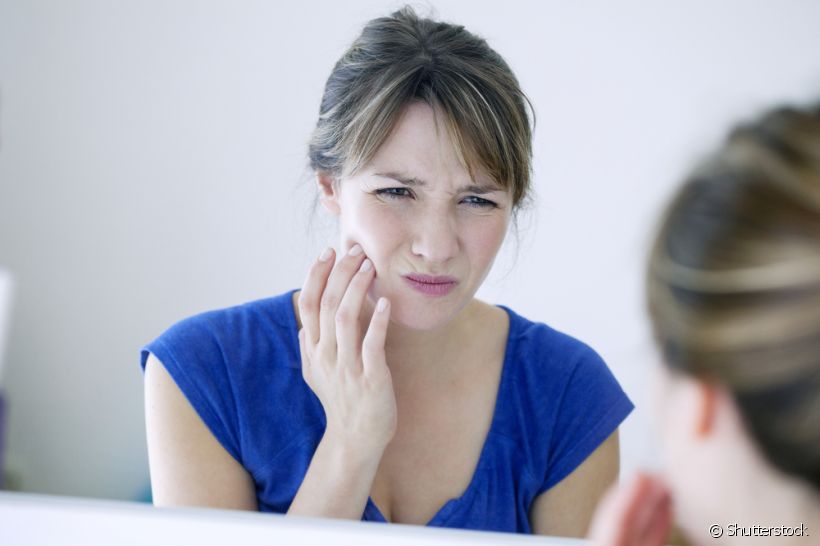 Você sabia que fraturar a mandíbula é algo muito comum? O especialista traz orientações sobre os cuidados na recuperação desse problema