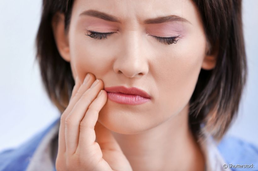 Você sabe o que fazer para controlar a dor de dente? Saiba os cuidados possíveis de serem seguidos até chegar ao consultório do dentista
