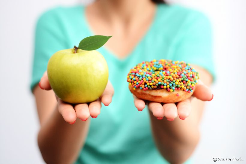 Uma alimentação equilibrada é essencial para uma vida saudável. Mas você sabe como ela pode afetar a sua saúde bucal?