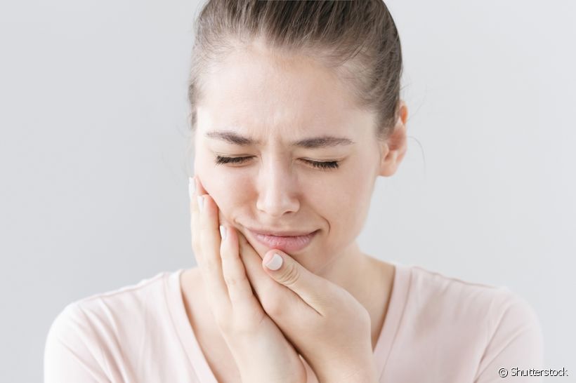 Uma dor de dente pode ser um indicativo de abscesso dental. Conheça os diferentes tipos desse quadro com os esclarecimentos da profissional