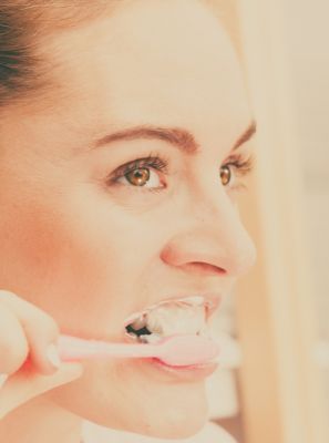 O que é desmineralização dental e como ela ocorre?