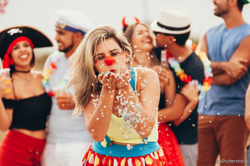 Veja dicas simples para arrasar no carnaval com sua saúde bucal em dia e bem cuidada!