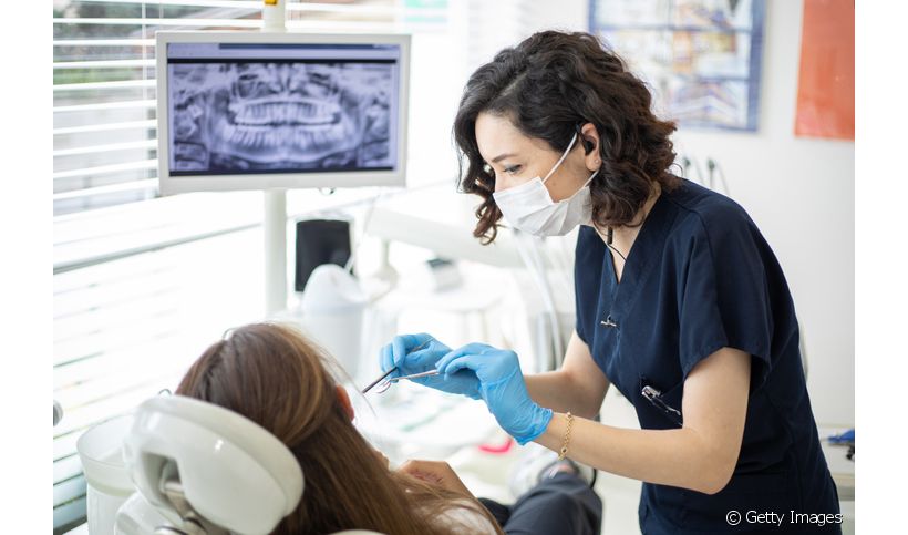 Entenda os sintomas, riscos e tratamentos da periodontite avançada