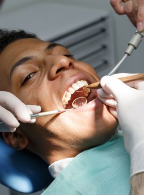 5 dicas para diminuir as chances de você ter cárie no dente
