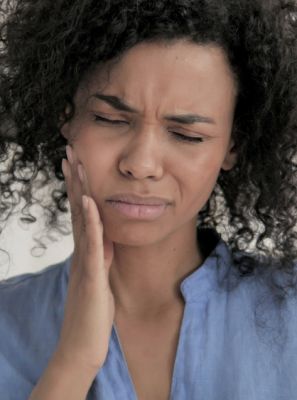 Abscesso dentário: O que é e como tratar esse problema bucal
