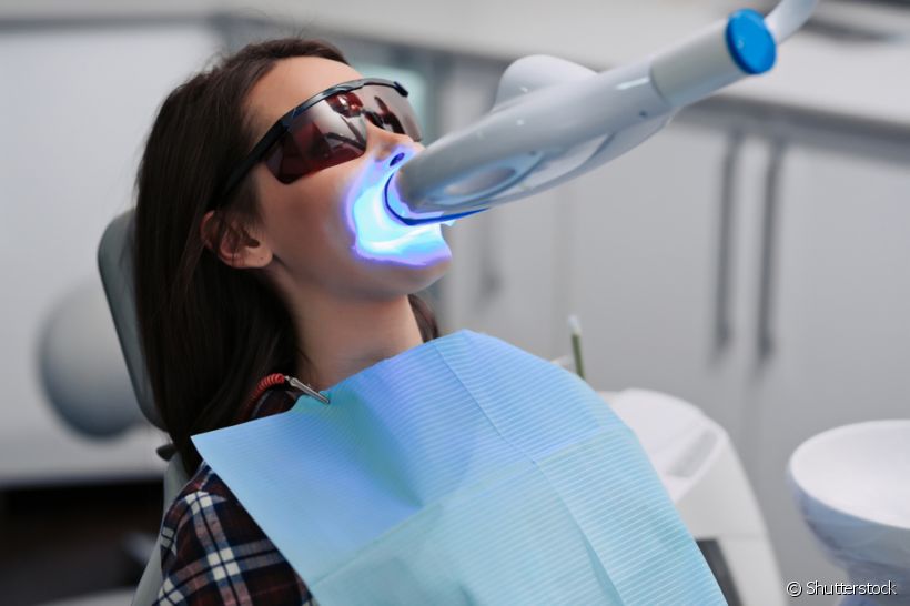 Cada vez mais presente nos consultórios odontológicos, a laserterapia chegou para mudar a forma de cuidar do sorriso dos pacientes 