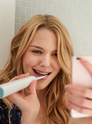 5 motivos para investir em uma escova dental elétrica já!