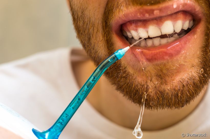 Você já ouviu falar no irrigador dental? Saiba como esse acessório pode facilitar a sua higiene bucal e garantir a saúde do seu sorriso