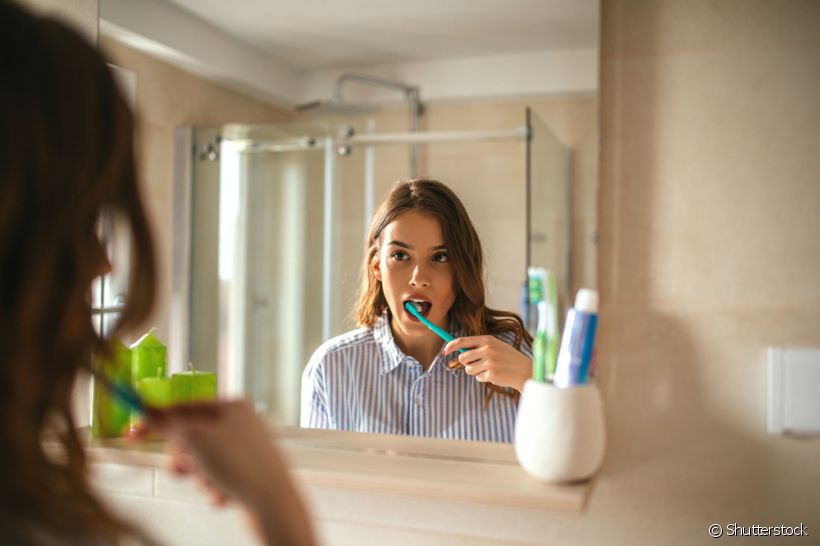 Uma boa higiene bucal pode prevenir uma série de incômodos, incluindo a sensação de boca amarga. Saiba mais!