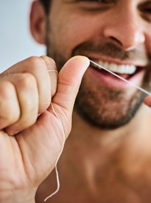 Fio Dental Ou Fita Dental: Existe Diferença?