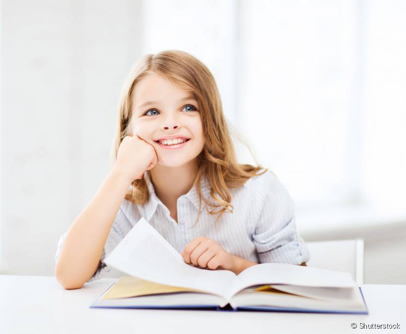 A leitura é uma prática prazerosa e educativa que traz muito conhecimento para a criança, além de melhorar a interpretação, comunicação e criatividade