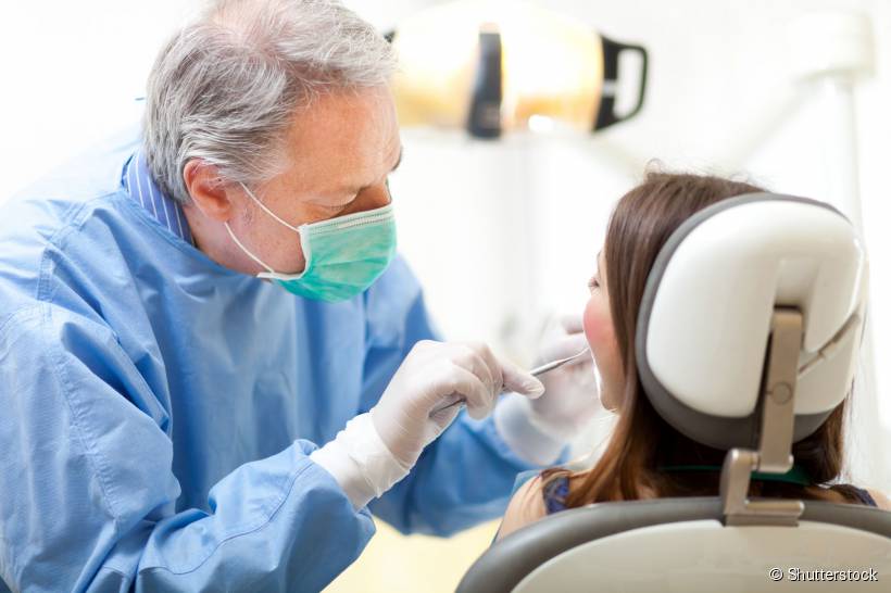 Há vários tipos de cirurgia que seu dentista pode recomendar caso você tenha desenvolvido alguma doença na gengiva