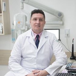 Dr. Johnathan Marcondes