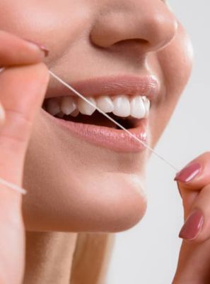 Qual a diferença entre fio dental e fita dental?