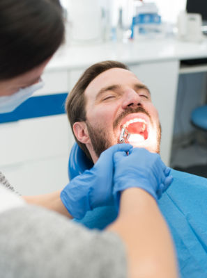 Extração de dente: 25 Dicas para os cuidados após a cirurgia