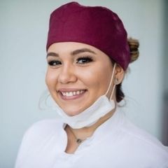 Cirurgiã dentista Vivian de Oliveira Marques