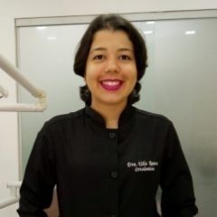 Cirurgiã-dentista Uila Ramos